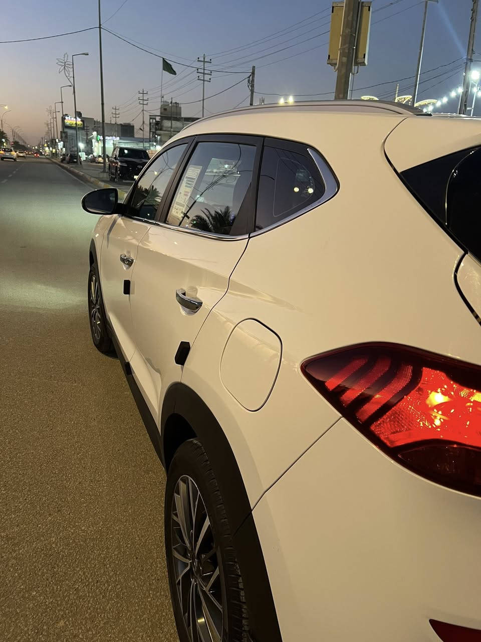 توسان 2019 للبيع او مراوس

سيارة جديدة 
مكفوله من الصبغ والبارد 

ماشية 114 الف  

مواصفاتها

داخل بيجي 

كراسي كهرباء 

كامرات وحساسات 

تحكم سرعة 

بصمة تشغيل عن بعد 

ترحيب بالأبواب 

مكينة 2000دوش 

نقل ملكية مباشر 

رقم بابل دولي

مكانهة كربلاء 

السعر :197$

وبيهة مجال بسيط 

للاستفسار:

***********
