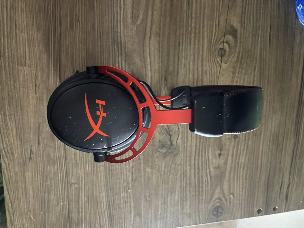 سماعتين هايبر اكس للبيع
سماعتين هايبر اكس   للبيع
الاولى هايبر اكس 2  كامله مايك ولكيبل مالته وحالته جديده وهاي نسخه كينكستون تكون افضل من نسخه الhp وتوقف تصنيعه  
الثانيه هايبر اكس الفا شغاله وصوته يخبل كلشي مابيه كيبل اواكس يرهم عليه وتشتغل طبيعي  
بس نقص كيبل ومايك ولتوصاله مالته موجوده حالته جديده  
الاولى 60الفً
والثانيه 30 الف

سبب البيع اجتي سماعه تيرتل هديه وبعد ما احتاج ذني


**إذا كنت صاحب هذا الإعلان وتريد حذفه لأي سبب، رجاءا أرسل رسالة إلى الدعم الفني**