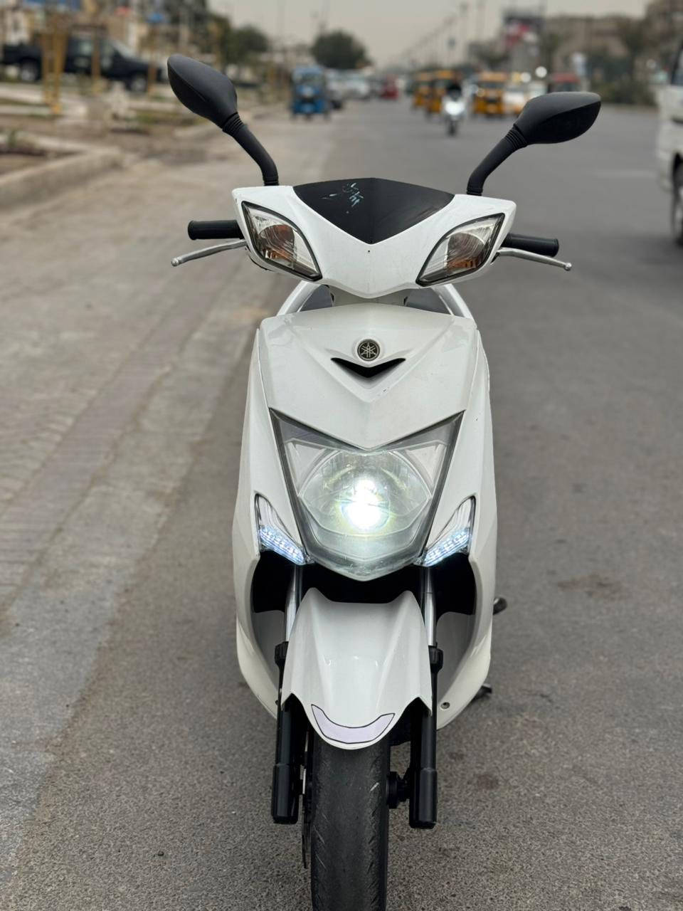 سلام عليكم للبيع دراجه سكنس لد  ياباني الأصلي ستان حساس نوزل خطين  طلاعت دراجه جديده مال رمبه مكينه  اذا برغي مفتوح ترجع بعد الاصلي اوراق كامله دراجه جديده مال رمبه مكفوله كفاله عامه شلعه معدل خير من الله شرط علفحص اذه مفتوحه ترجع مكان بغداد الكرخ الصالحيهالسعر1100 وبيهه  مجال مستعجل على بيعتهه والاستفسار الاتصال***********
