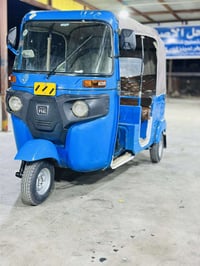 تكتك لبيع 2020شهر 8 مكفول من صبق المعجون سعر 6100 وبيها مجال 078224505...