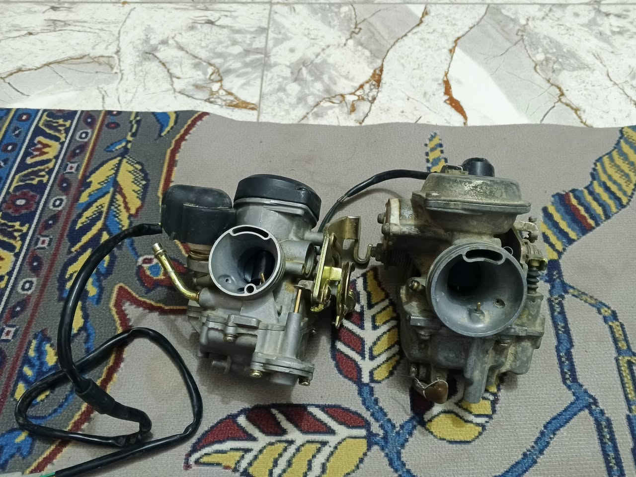 السلام عليكم كابريترات اثنين مال حاويه وحده مال فراشه وحده مال فراشه ماكس مكاني ديوانيه قضاء شاميه شراي اتصل على هذا الرقم ***********وخاص مفتوح
