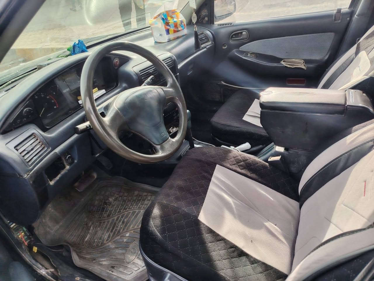 كيه سيفيه 93 محرك وكير شرط كير اوتو تخم تاير جديد مصبوقه عام للجماليه رقم ديالى الماني سعر30وبيهاا مجال يرهم مراوس حسب القناعه ***********
