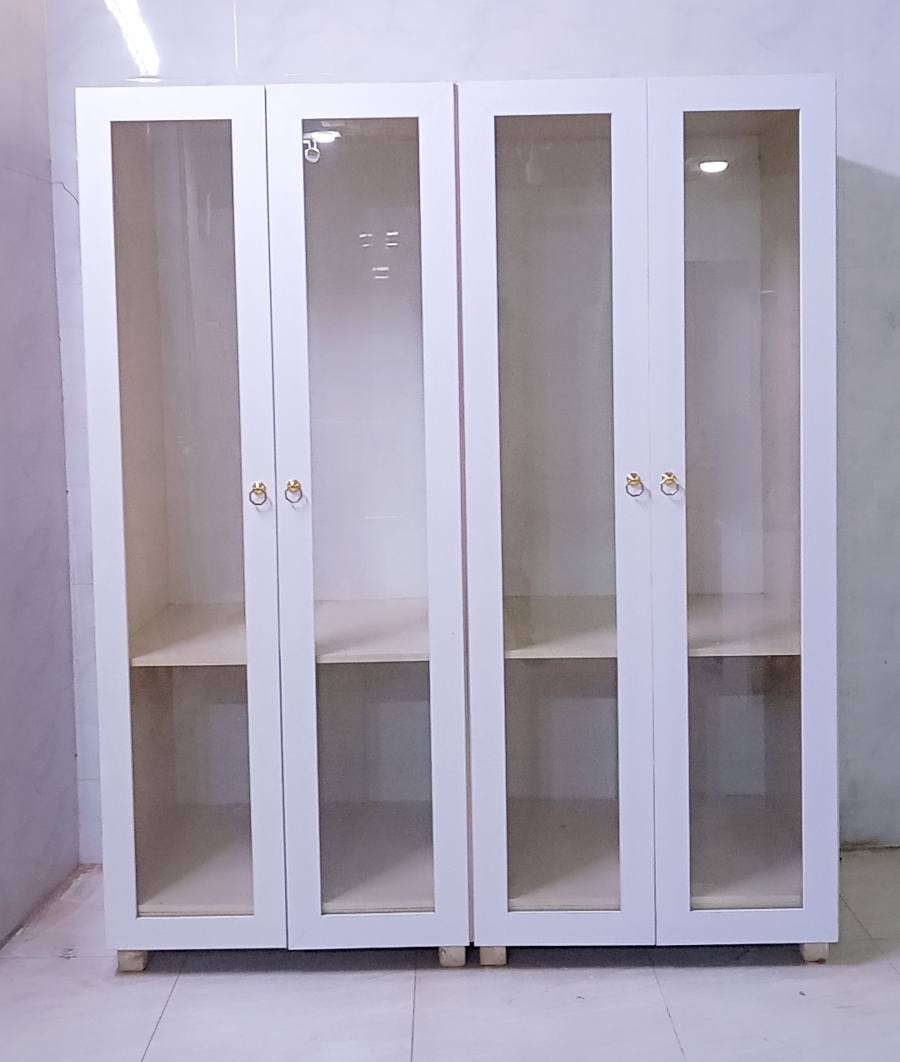 کانتۆر 4تاک
2پارچە
بێعەیب
نرخی 130 هه زار
***********
***********
سلێمانی السليمانية, العراق
