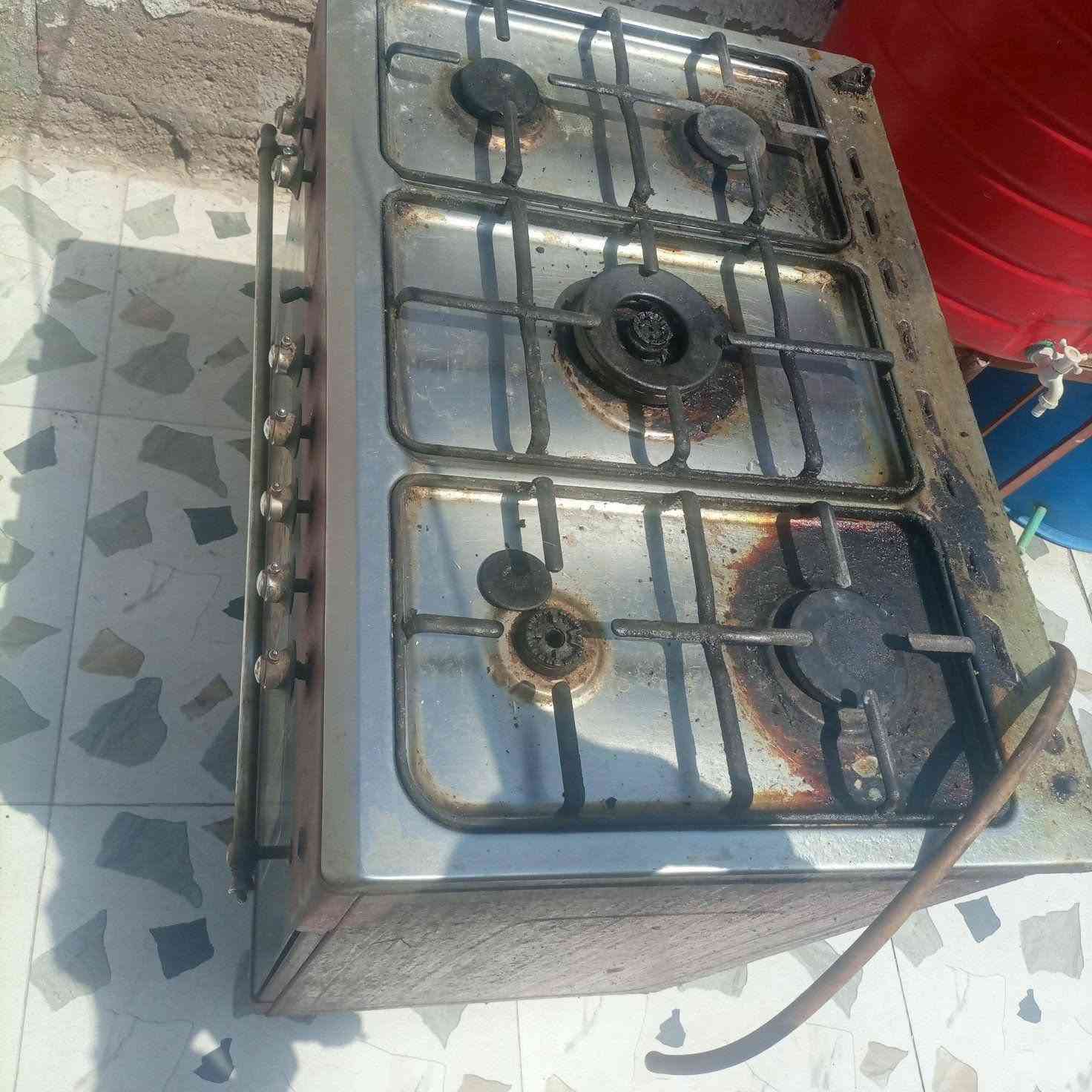 طباخ مستعمل للبيع بي عين وحده مطمومه  و الفرن مايشتغل الا تضغط عليه يعني يرادله تصليح
السعر 50 وبي مجال وهذا رقمي بي واتساب 
*********** البصرة, العراق
