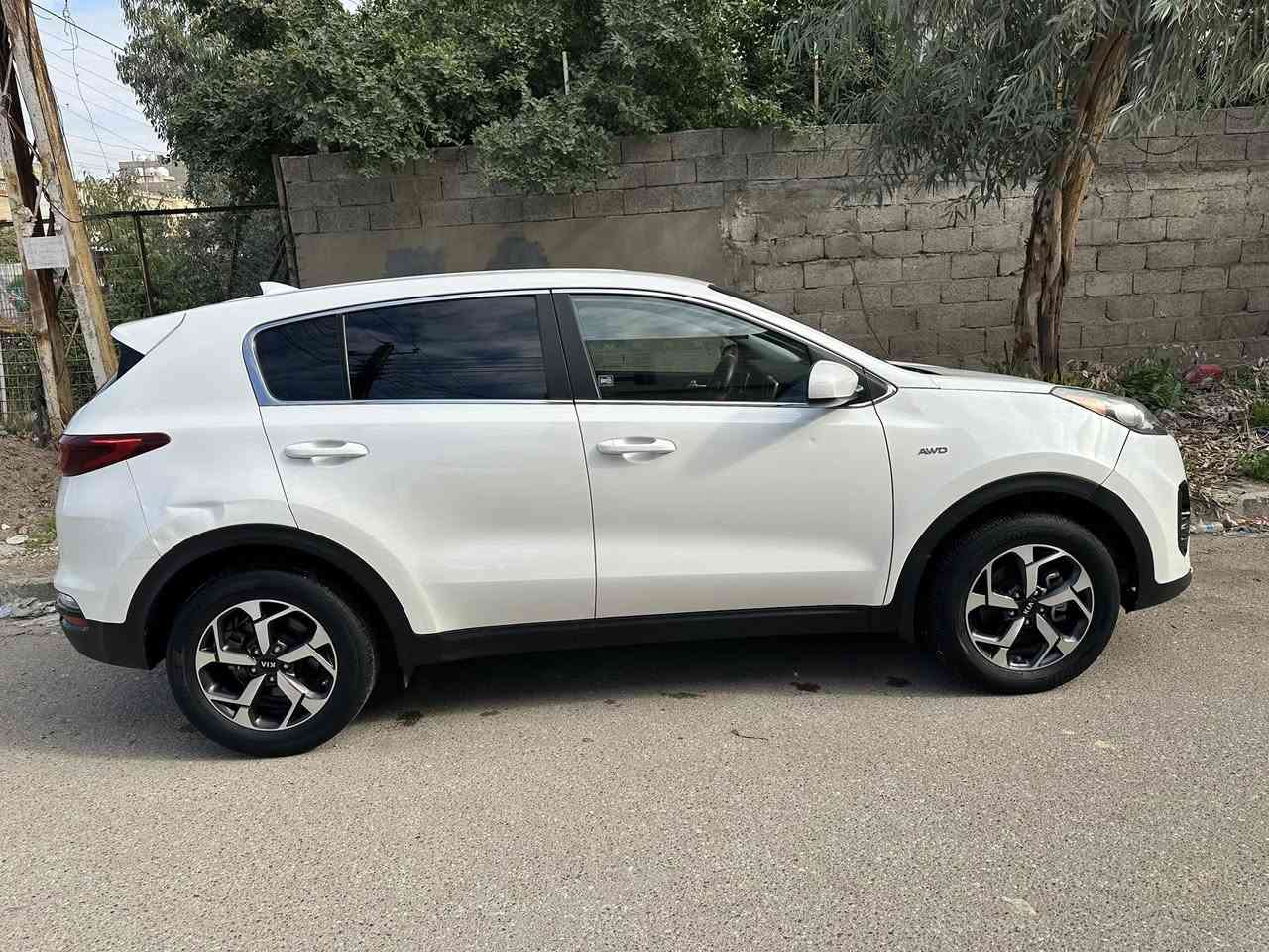 للبيع للبيع
سبورتج ابيض موديل 2022
فول مواصفات عدة الفتحة كلين السيارة وارد أمريكي
تخم تاير محرك 2400 المرغوب السيارة كله بلادي
رقم أربيل باسمي تحويل مباشر السعر 220 ورقة أمريكي ***********
