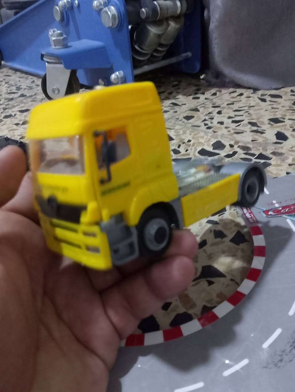 اكسور حجم 43 ملامين للبيع


**إذا كنت صاحب هذا الإعلان وتريد حذفه لأي سبب، رجاءا أرسل رسالة إلى الدعم الفني**
