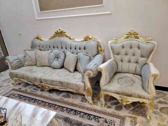 تخم ملكي نظيف كلش واستعمال قليل 10 مقاعد تسكام مع الطبله
والمقاعد طبي للبيع الاستفسار خاص او على الرقم ***********
