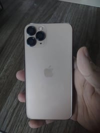 آيفون ١١ برو • شاشة وكالة • بغداد