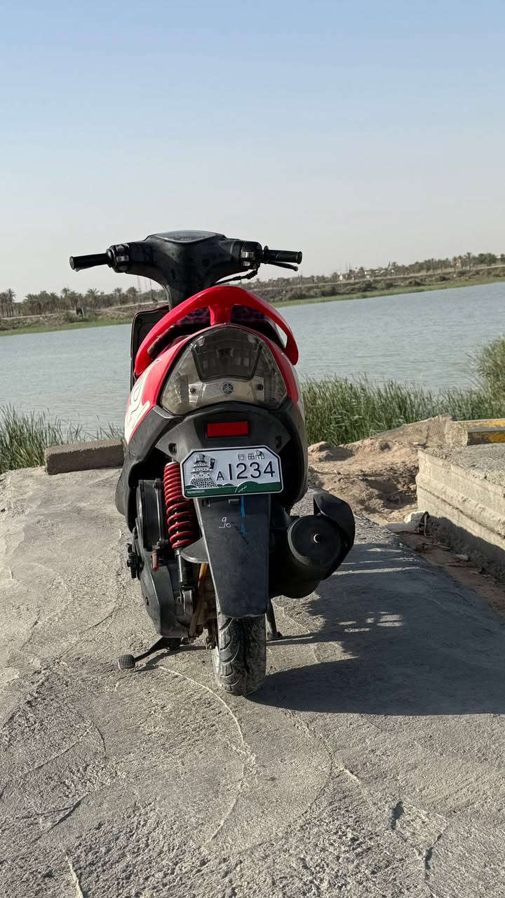 السلام عليكم دراجه ماكس عدله البيع ما مفتوحه مال حاويه ختم واحد وي المكينه كهربائيات كلها شغاله مكاني قضاء القرنه السعر خاص الشراي يتصل وبخدمته ***********
