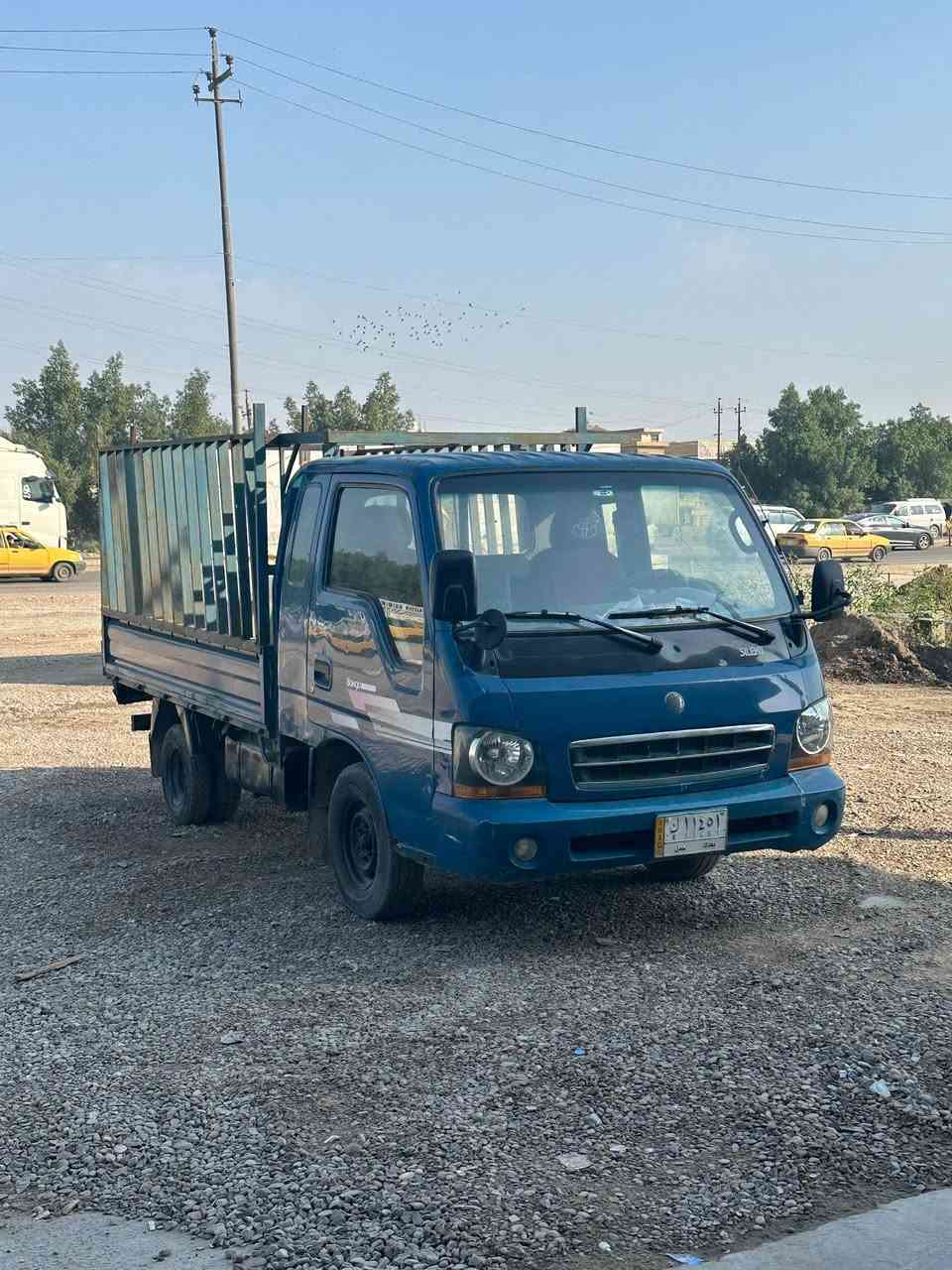 كيا فونتيرا ام عيون موديل 2002 رقم بغداد انكليزي سنوية جديدة محرك 3000 مفتوح سيارة نظيفة خير من الله جاهزة للعمل سيارة مكفولة بالكامل كير ومكينة وكلشي مكان السيارة بغداد الشعب للأستفسار / ***********
