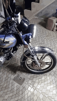 دراجه 24 سونيك دراجه بالكيس ايش قد ما تقول جديده دراجه صفر بعدها اي عيب ما بيها محرك كبس اسبان ومطاخه دراجه كله على بلاد سلف كهربائيات كلها شغال لا صرف لا بخار دراجه شقد ما تقول جديده حيل حيل نظيفه الدراجه انطيك اياه بضمان بشرط سعر 675 *********** مكاني كركوك
