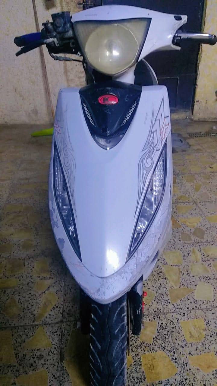 سلام عليكم دراجة لبيع سعر ٣٠٠ شغالة مابيهة اي نقص مكان بغداد مدينة الصدر رقم ***********
