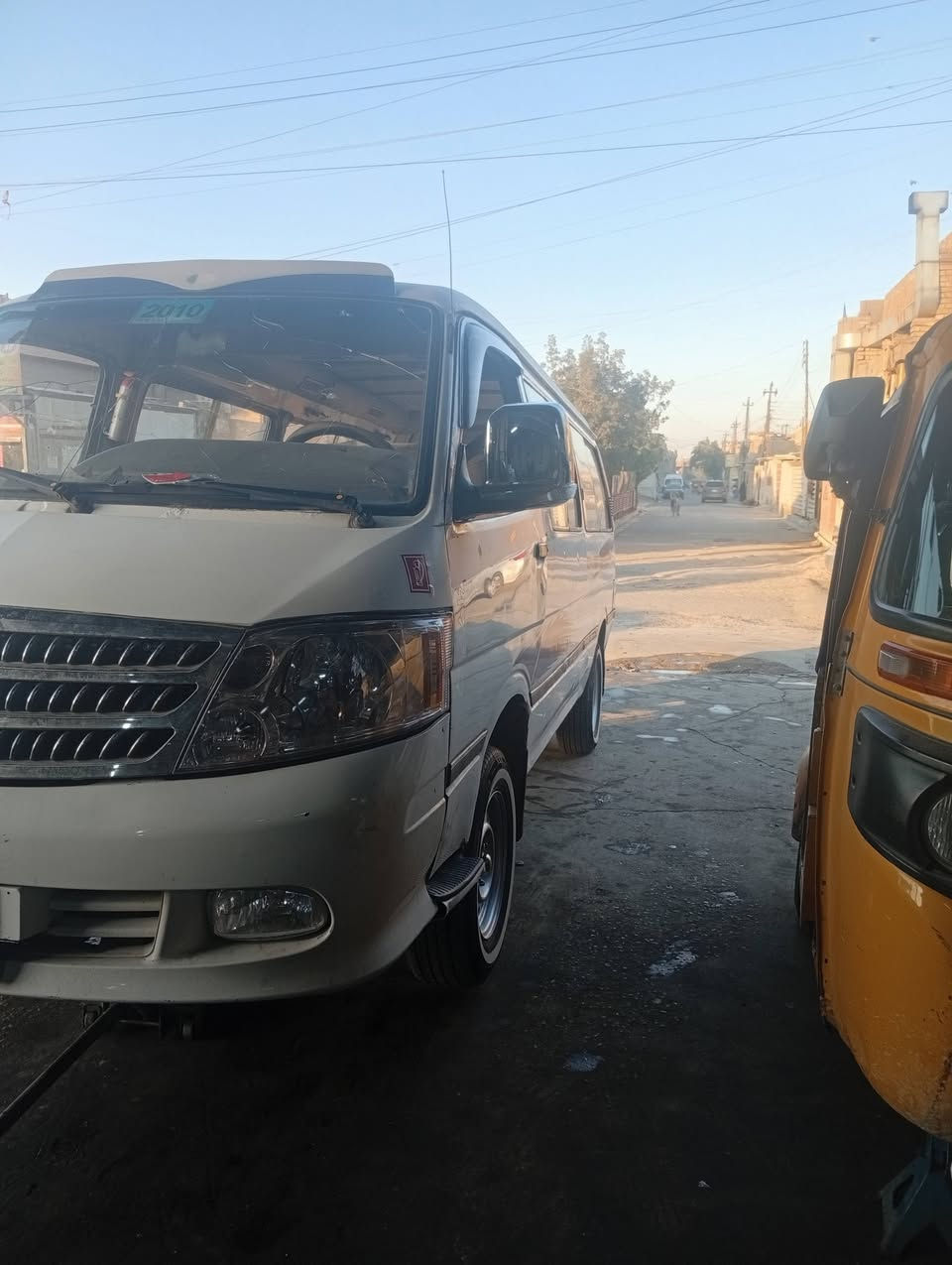 سلام عليكم
فتون للبيع موديل10سياره بلادي تفاصيل مذكوره بل فيديو
رقم ديالي سنويه28 مكينه وكير وكسن ونجي نضيفات دوشمه خير من الله سياره حلوه و بلاديه سعر60وبيه مجال
لمكان بغداد رقم***********
