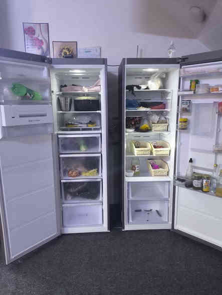 ثلاجه سامسونج جديده بالنايلون مستعمله قليل الوصف بالصور في وصل الشراء غير متواجد في الفيس بوك رقمي***********الله شاهد مشتريهه مليون وأربعمائة واربعه وعشرين ألف ونايلونهه بيهه سعر البيع مليون دينار كربلاء
