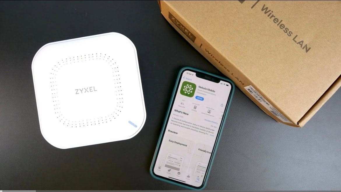 جهاز Zyxel NWA50AX ..
نقطة وصول لاسلكية (Wireless Access Point) تدعم تقنية Wi-Fi 6 (802.11ax)، وهي مصممة خصيصاً للشركات الصغيرة، المكاتب المنزلية (SOHO)، والمستخدمين المحترفين الذين يبحثون عن ترقية شبكاتهم..🛜

📊 المواصفات التقنية الرئيسية

السرعة اللاسلكية: سرعة إجمالية تصل إلى 1.8 Gbps (AX1800).

نطاق 5 جيجاهرتز: يمنح سرعة تصل إلى 1200 Mbps.
نطاق 2.4 جيجاهرتز: يمنح سرعة تصل إلى 575 Mbps.

الهوائيات: تصميم داخلي يدعم تقنية 2x2 MU-MIMO لكلا النطاقين.

المنافذ: منفذ شبكة واحد Gigabit Ethernet (10/100/1000M) يدعم استقبال الطاقة عبر الشبكة (PoE+).

خيارات الطاقة: يمكن تشغيله عبر منفذ الـ PoE+ أو عبر محول الطاقة التقليدي المرفق في العلبة (DC 12V).

الحماية والأمان: يدعم أحدث بروتوكولات الأمان اللاسلكي WPA3 Personal لحماية الشبكة من الاختراقات.

🛠️ طرق الإدارة والتشغيل (NebulaFlex)

يتميز الجهاز بتقنية NebulaFlex من Zyxel، والتي تمنحك مرونة كاملة في كيفية إدارة الشبكة:

الوضع المستقل (Standalone): 

إعداد الجهاز وإدارته مباشرة عبر واجهة الويب المحلية التقليدية (Web GUI).

إدارة السحابة (Nebula Cloud): ربط الجهاز وتوجيهه عبر منصة Nebula السحابية وتطبيق الهاتف، مما يتيح لك التحكم في الشبكة ومراقبتها عن بُعد ومن أي مكان دون الحاجة لخبرة تقنية معقدة.

👍 المميزات العامه للشبكة

أداء Wi-Fi 6 حقيقي: يحسن من كفاءة الشبكة وسرعتها في البيئات المزدحمة والأجهزة الكثيرة (مثل أجهزة الهواتف الذكية وإنترنت الأشياء IoT).

سهولة التثبيت: يأتي مع قاعدة مخصصة تتيح تثبيته بسهولة على الجدران أو الأسقف.

دعم الشبكات الافتراضية (VLANs): يسمح بفصل شبكة الموظفين عن شبكة الضيوف لزيادة الأمان.

السعر والتفاصيل خاص .. 
متوفر توصيل ..


**إذا كنت صاحب هذا الإعلان وتريد حذفه لأي سبب، رجاءا أرسل رسالة إلى الدعم الفني**