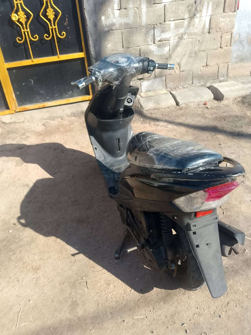 دراجه ماكس عدله ياباني مفتوحه? دراجه كلهه شغاله نكره سلف اشاير دراجه مكينه ناعمه مكاني البصرة الابلة ***********  السعر ٥٠٠ مراوس بوليسي
