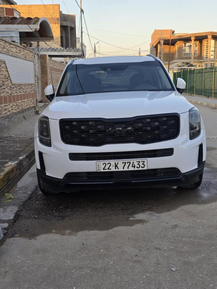 السلام عليكم
كيا تلورايد 2022 EX
ماشيه 93كم
حادثهة جاملغ جهة العبري و نص البنيد 
و صار بيهة تعويره بل قماره اشبر  
السعر 245 و بي مجال بسيط 
للاستفسار  ***********
