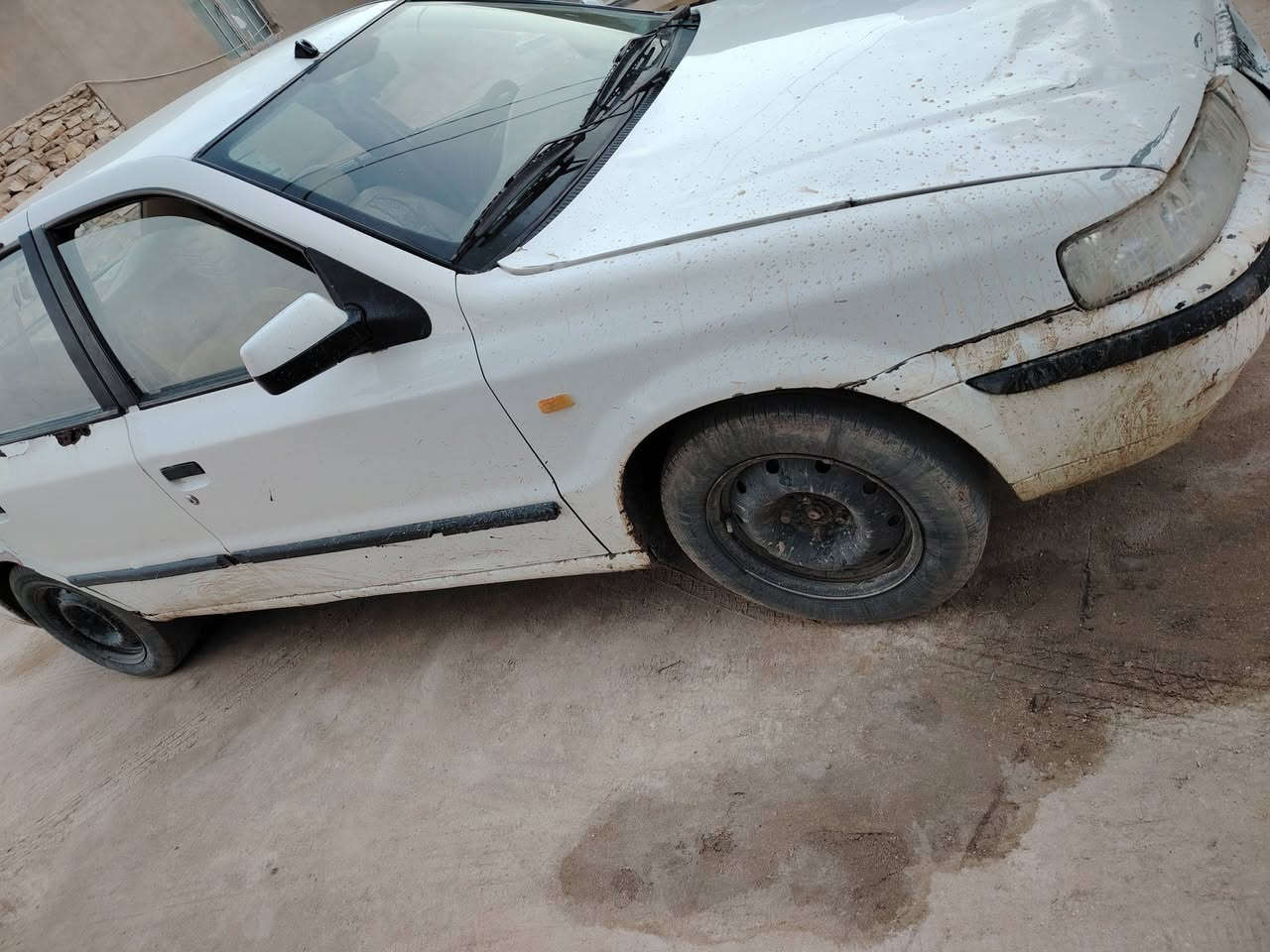 سلام عليكم سمند للبيع مديل عشره مكان السماوه الشراي يتصل ويدلل ***********
