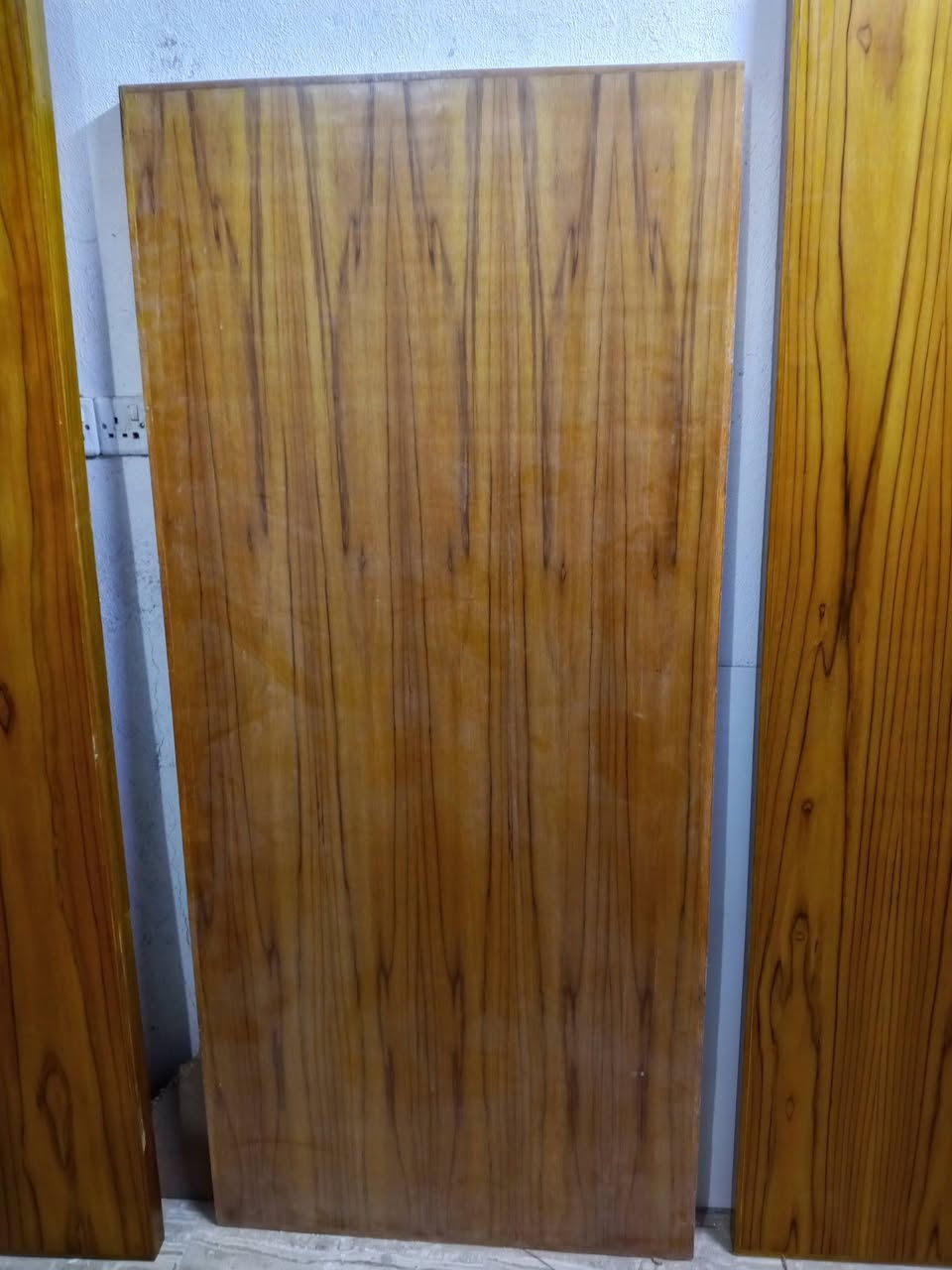 للبيع سعر 165 مكاني بغداد
تفصال جديد بيدي غير مستعمل 
***********
