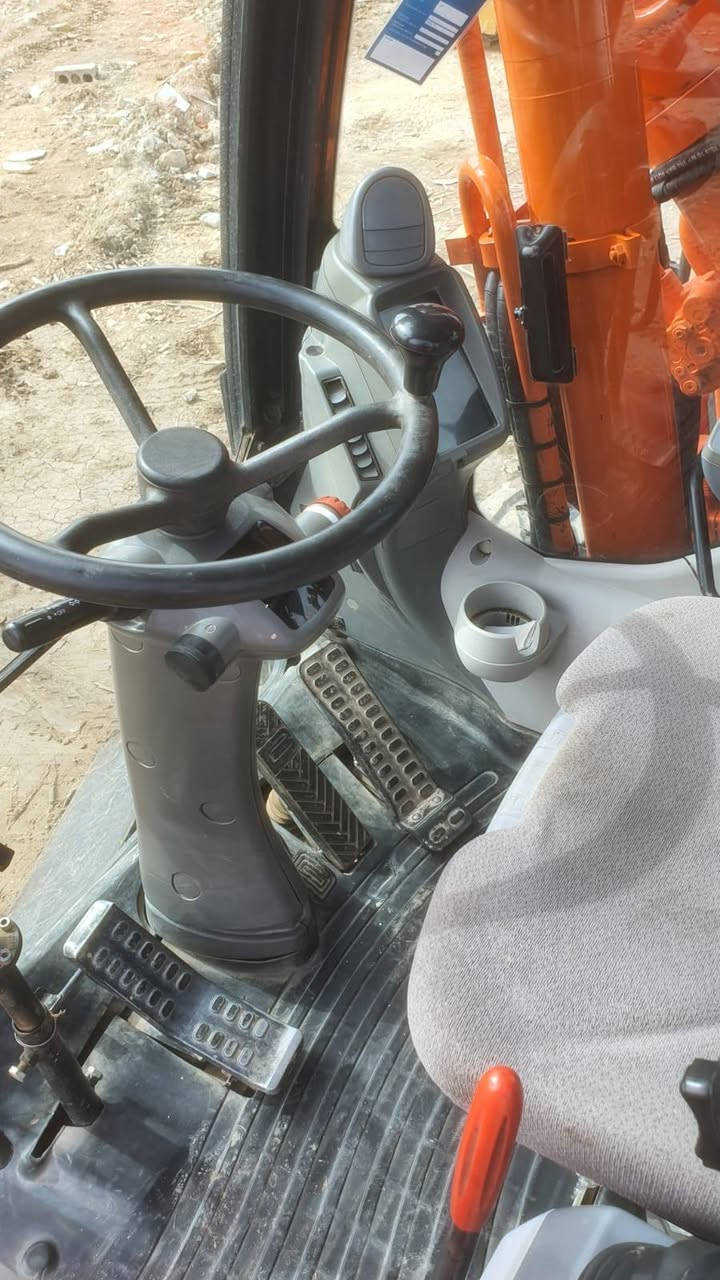 السلام عليكم موديل 16 كلش نضيفه وياهه نقار أو كيله الشراي يتصل ***********
