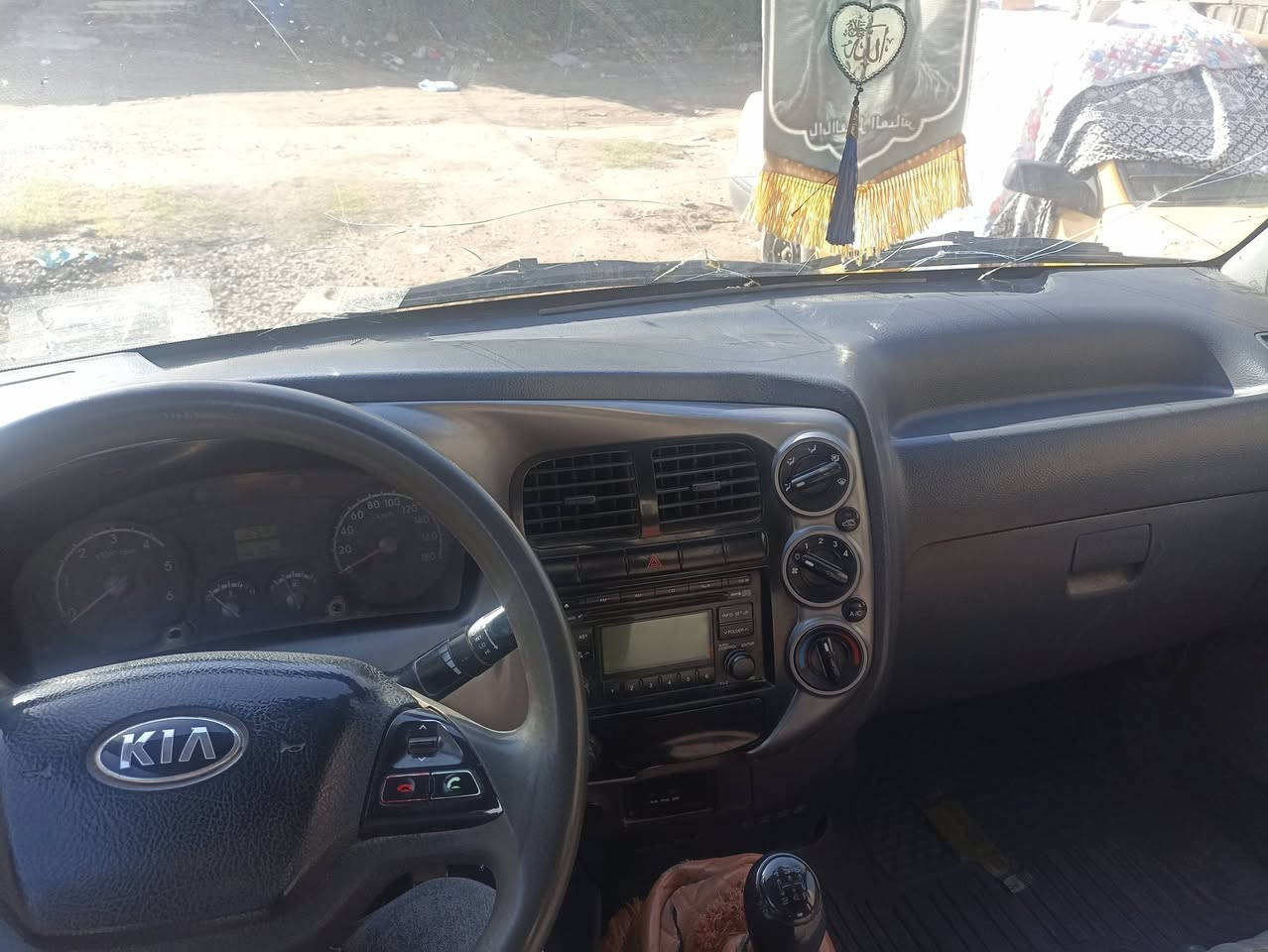 لبيع كيه موديل 2014 سياره جديده مكفوله شاصي ومكينه وقماره بس مبين بل صوره باب عبري بارد وصبغ قليل سياره جاهزه رقم واسط سنويه 29 مشروع وطني الا صرف والا بخار بي شرط سعر 115 وبيه مجال مكاني بغداد *********** /*********** شرط تحويل
