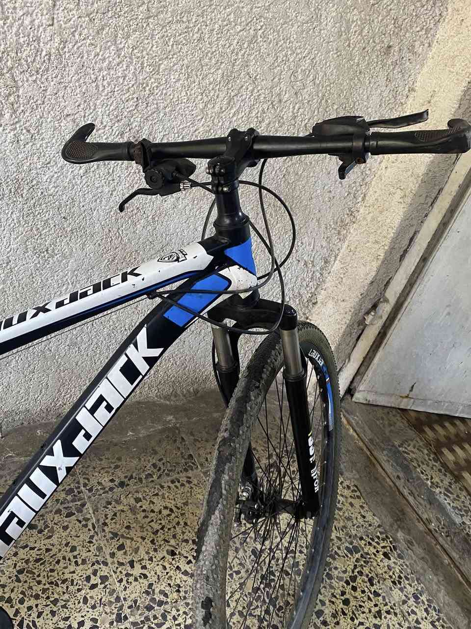 بايسكل قياس 29 مو 26 للبيع 100 الف الغزالية جديد استخدام شهرين و بعدها تركته


**إذا كنت صاحب هذا الإعلان وتريد حذفه لأي سبب، رجاءا أرسل رسالة إلى الدعم الفني**