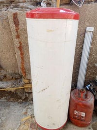 ماطور مي نضيف وكيزر نضيف للبيع سعر ٩٠ مكان حسينيه مال الراشديه رقم هات...