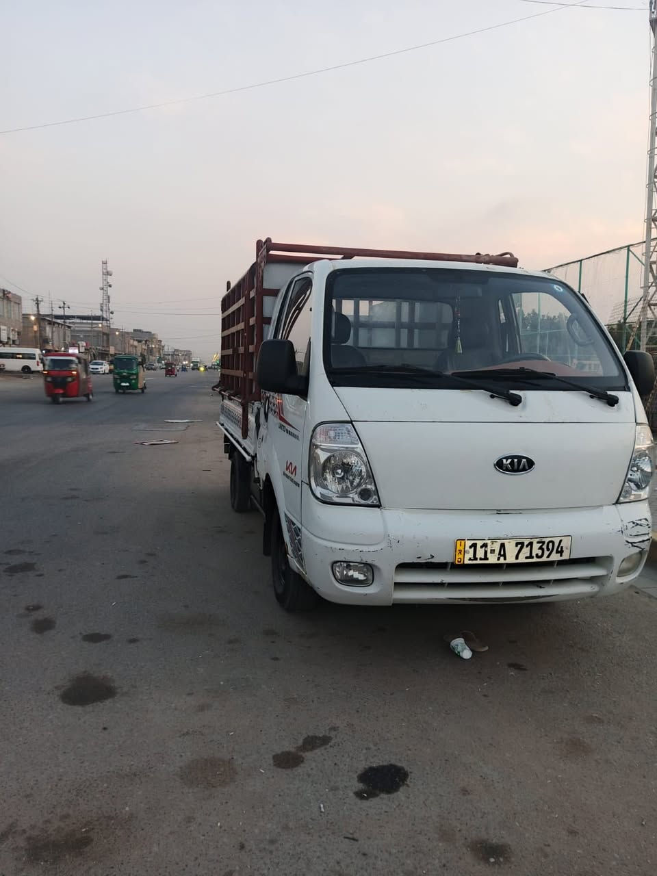 كيه بنكو كير محرك اكسن شاصي مكفول رقم انكليزي موديل 2007 محرك 2700 سياره نضيفه وجاهزه حداديه تختم تاير كهربائيات كلها شغاله مابيها نقص الشراي يتصل مكاني بصره رقم بغداد مشروع وطني. /***********
