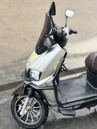 دراجه صاعقه للبيع  العنوان بغداد العامريه  07736023113