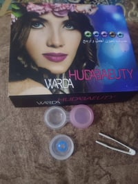 عدسات لاصقة • اصلية