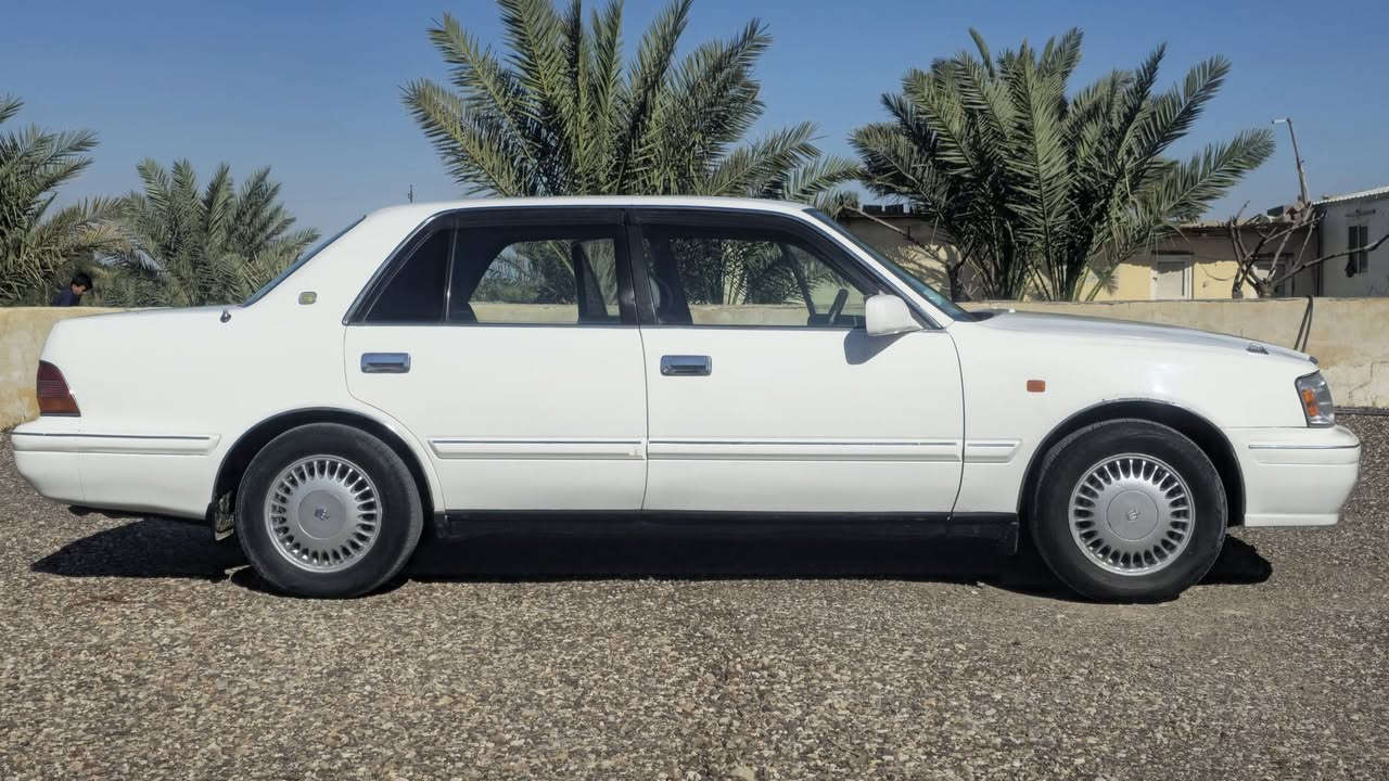 السلام عليكم
راس الثور تكم موديل 2000 
مكينه كير كفاله 
حداديه كفاله 
تخم تاير تبريد كفاله 
السياره صبغ عام مبدل سستم 
السعر 95$ بيها مجال بسيط 
التواصل ***********
