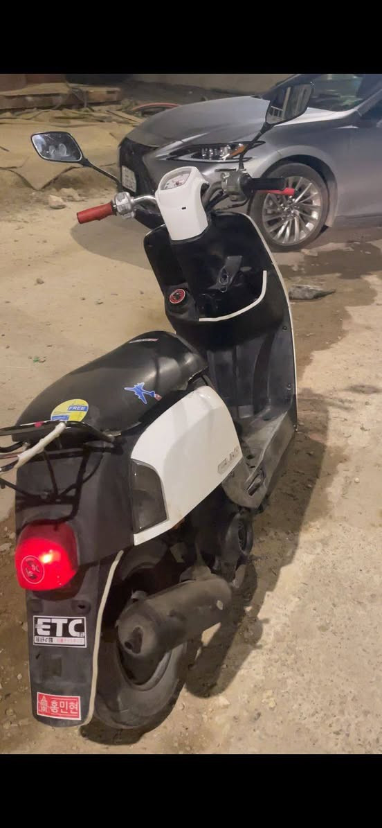 السلام عليكم دراجة بوليسي كابريتر محرك 120cc كفالة عامة السعر 800 بي مجال بسيط العنوان هيت


**إذا كنت صاحب هذا الإعلان وتريد حذفه لأي سبب، رجاءا أرسل رسالة إلى الدعم الفني**