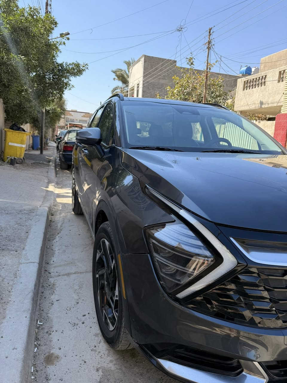 السلام عليكم ورحمة الله وبركاته 
سبورتج ٢٤ فول الفول 2500
للاتصال ***********
السعرر ١٧٠ وبي مجال 
صور حادثها بالمنشور 
السيارة جديدة جداً ماشيه اربعة الفح
مكان بغداد
