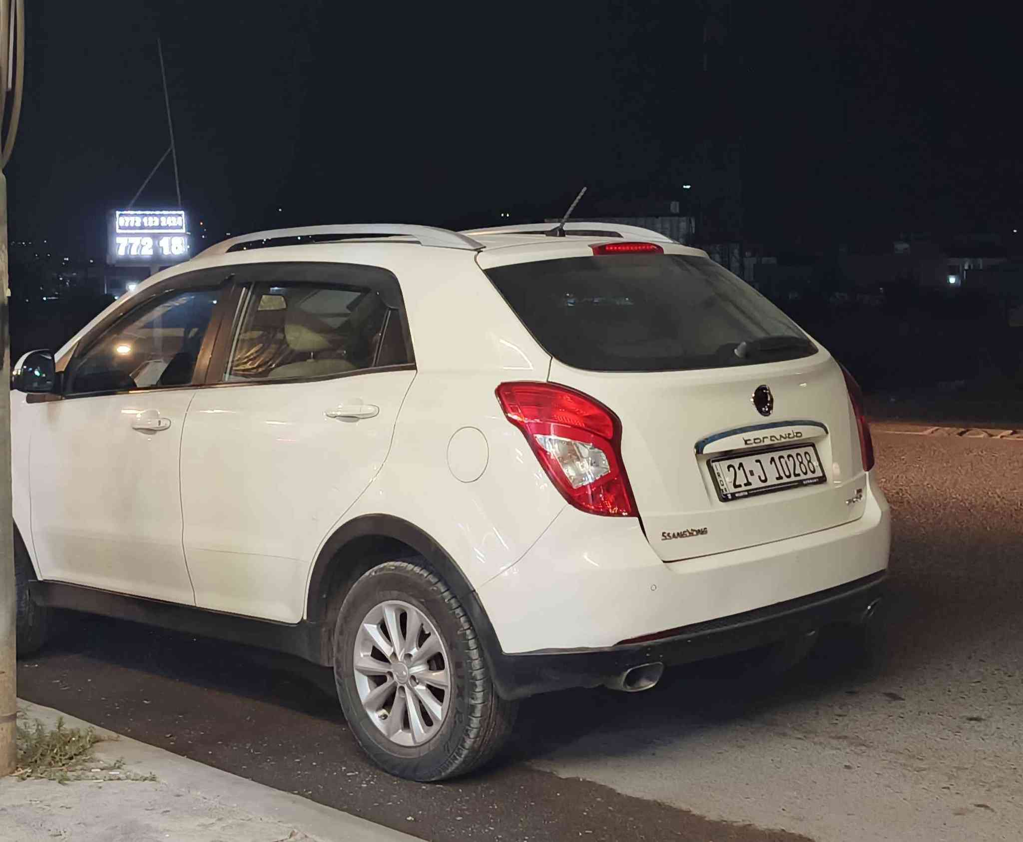 سانگیۆنگ کۆراندۆ ٢٠١٤ فول مواسەفات ، مەکینە ٢٠ ی دەبڵ ئەکسل ، بە شەرتی گێڕ و مەکینە و تەحویل ، سێ پارچەی بۆیاخە بێ ناوگرتن ، سەنەوی تا ٢٠٢٩ تازەیە و بە ناوی خۆمەوەیە ، سلایدە ، ڤۆلیۆمی سەر سوکانە ، تەحدید سورعە و دەبڵ گێڕە ، شاشەی ئایپادە .
*********** سلێمانی السليمانية, العراق
