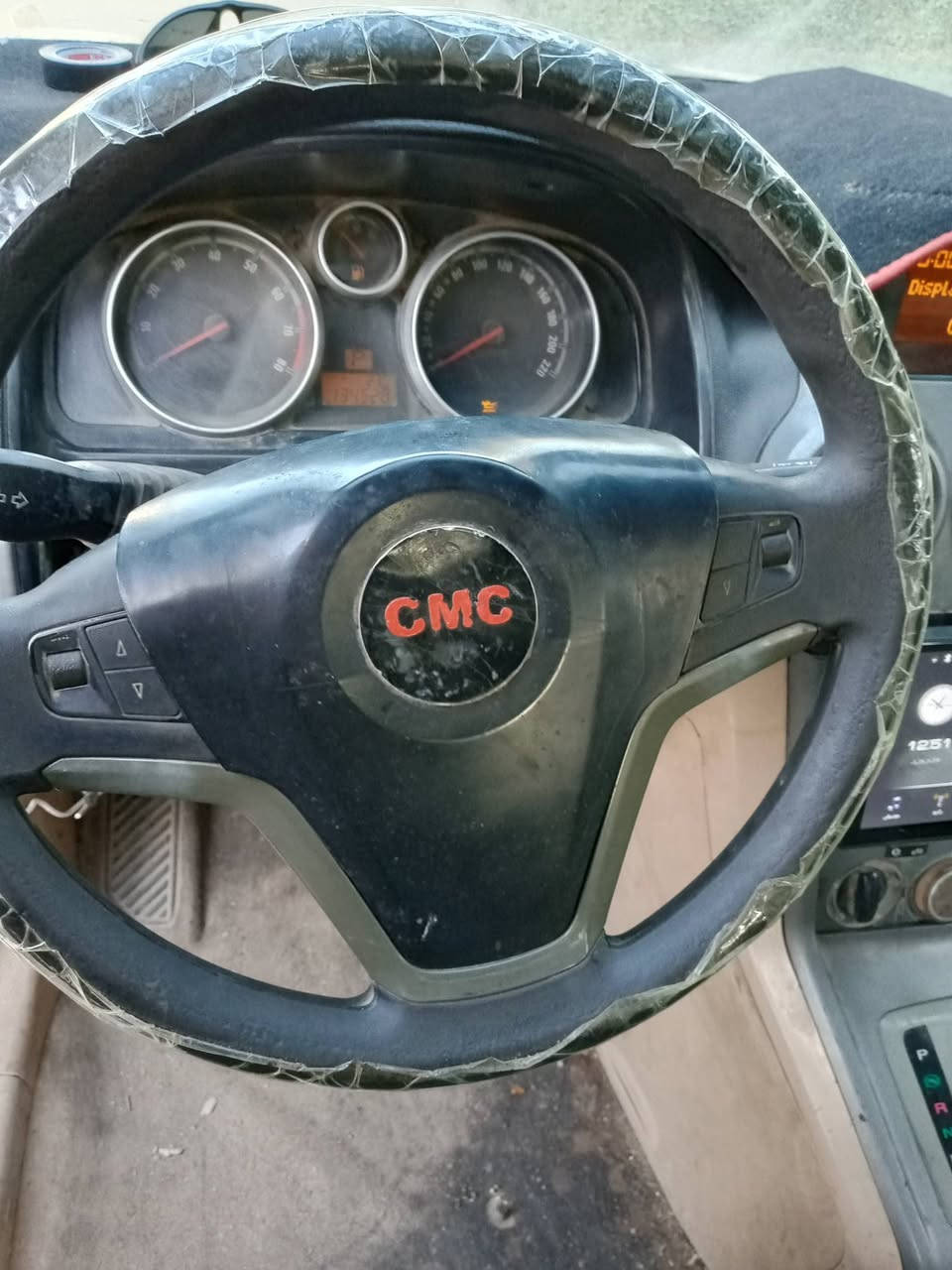 السلام عليكم جمسي تيران 2007
للبيع  وصورها كدامك كشرها نضيف كعدتها حلوه حداديه وصدر 
للاستفسار الاتصال على الرقم *********** العنوان بغداد حي الجهاد 
اتصال فقط 
او التواصل خاص
