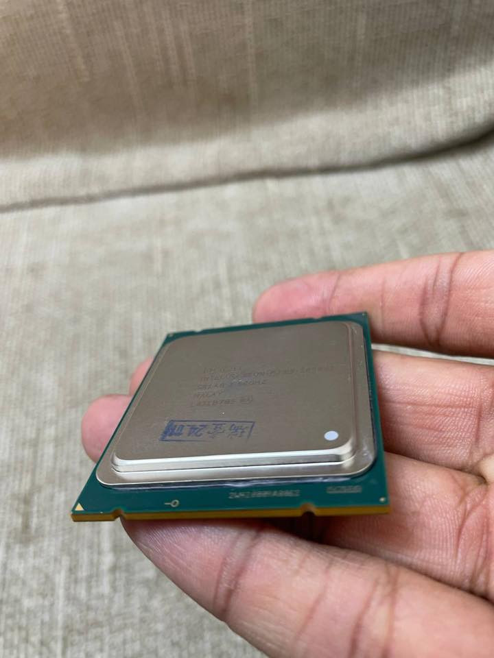 شلونكم شباب
طلع هذا الهارد ماعرف بي ابيعه على حاله 
ما عندي شي افحص عليه 

الي يفيده يراسلني و يدلل الحجز على الخاص 

توصيل موجود


**إذا كنت صاحب هذا الإعلان وتريد حذفه لأي سبب، رجاءا أرسل رسالة إلى الدعم الفني**