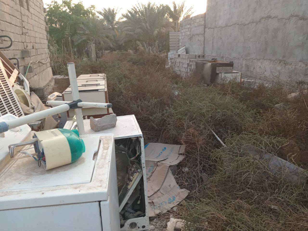 بيع مستعجل قطعة ارض طابو زراعي +بيت صغيره مبني في القطعه
مساحه القطعه 500 متر

خلفه ب 5 امتار نهر جاري
يعني كل المجاري على النهر 

🔴عنوان قضاء ابي الخصيب العوجه خلف مستشفى الصيني يعني بالنزيله 
كلشي قريب عليها سوق ابي الخصيب وسوق العوجه ثنينهم مشي
بالاضافه مستشفى ابي الخصيب تبعد عنها 5 دقايق بالسياره

ومدارس ابتدائية متوسطه اعداديه قريب عليها وحتى روضه اهليه قريبه كلش 
موقعه مميز كلش لان كلشي قريب علي

🟠ملاحظه: البيت مبني بيها الحوش +غرفه ومطبخ وصحيات
التصميم البيت فله يعني خريطه مشايف مثلها ابد (البيت مكامل فقط هيكل ونصف خريطه)   تريد تكمل عليه اوتفلشه
 هذا شي يرجعلك 

🟡للاستفسار مراسلة خاص


**إذا كنت صاحب هذا الإعلان وتريد حذفه لأي سبب، رجاءا أرسل رسالة إلى الدعم الفني**