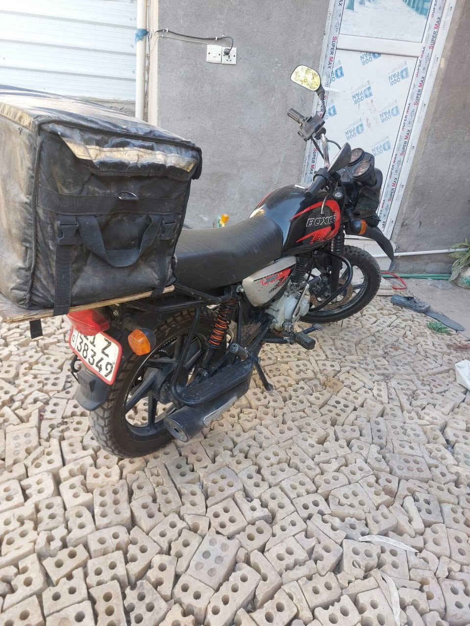 دراجة للبيع أي تفاصيل او استفسار  على هذا الرقم يردوها ب2مليون وبيها مجال 
‏‪***********‬‏
