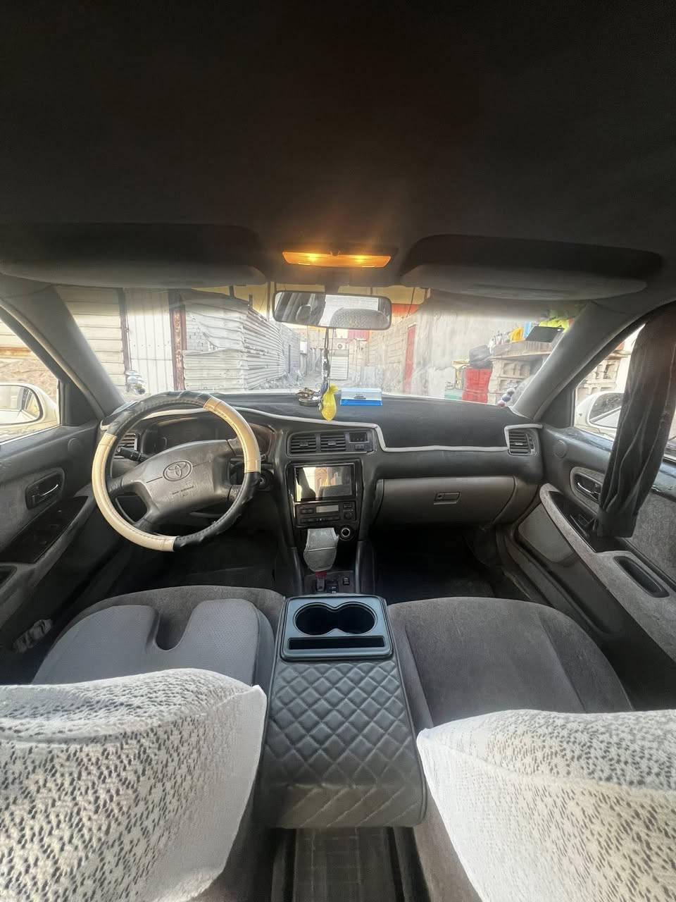 سلام عليكم كرسته 2000 للبيع السياره كفاله عامه كله عل لبلاد مكينه كير السياره جاهزه من كلشي شغل واطلع السعر 70وبيه مجال البصره ابو الخصيب قرب كبه ابو الجوزي الرقم ***********
