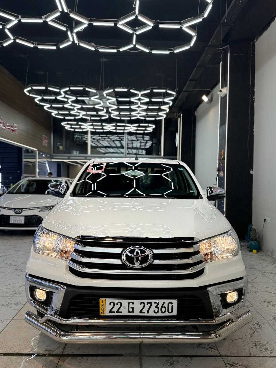 بيك اب هايلوكس ناصي 2024
🥇أربيل وكالة  ساز  باب اول 
السعر 297 وبيها مجال 
بيها ضرر بسيط جدا بحافة الباب الراكب صبغ اصبع محدد بصور PDR 
مواصفات : بيها ضمان من شركة ساز ٤٠ الف 
المحرك : 2700vvt.i . V4
العداد  : 31  ألف 
اللون : أبيض
فرس وصط أصلي 
 المواصفات     كير أوتماتيك 
🎗 مفتاح التشغيل  *بصمه .
🎗 دفع ثنائي . 2×4.
🎗 كشافات ( بروجكتور) 
🎗 شاشه كبيره.
🎗 كامره دواره .
🎗 ويل كب  
🎗 زر مساعد دوران dac .
🎗 سستم ايرباك متكامل .
🎗 اشاير بالمري .
🎗 ثلاجه .
🎗 حساس خلفي 
🎗 مخرج للطاقه A 10  مخرج AUX&USB.
🎗مخرجHDMI L 
شحن موبايل لاسلكي 
🎗 تحكم مقود متعدد لاستخدامات.
____________________________________
ملحقات السياره
🔖 فرشات ارضيات land cruiser prado 
🔖 مطفأة حريق  
🔖 عده 
🔖 جك 
🔖 سبير نوع ويل كب 
🔖كتيب ضمان والصيانه
🔖بصمه اضافيه
تحويل مباشر 
للاستفسار على الرقم 
***********
مكان سياره بغداد العامريه
