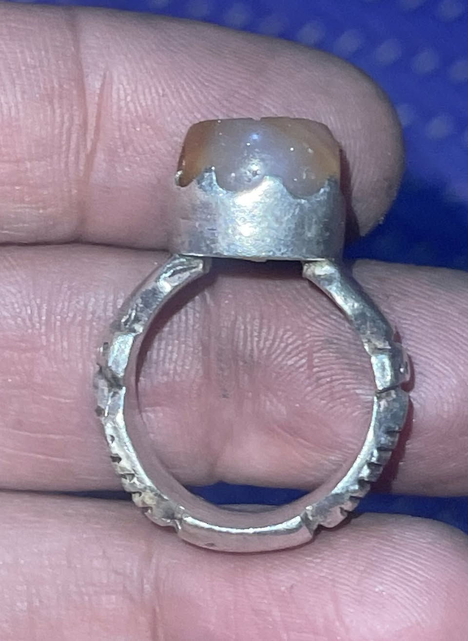 خاتم عقيق مرصود قديم خنصر قياسه 19/20
السعر50
مكاني بغداد شارع حيفا أو بغداد الجديدة
يوجد توصيل


**إذا كنت صاحب هذا الإعلان وتريد حذفه لأي سبب، رجاءا أرسل رسالة إلى الدعم الفني**