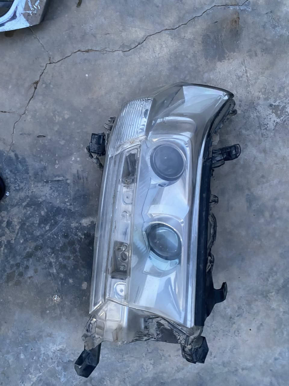 السلام عليكم غراض لاندكروزر للبيع
