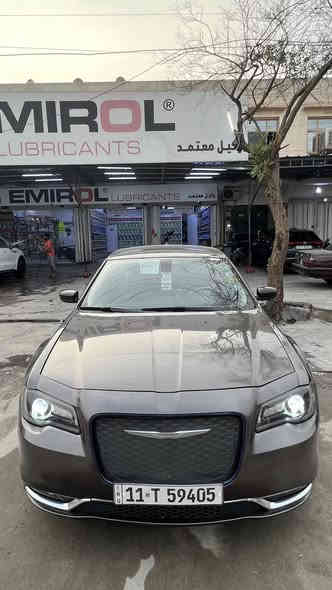كرايسلر S3002018 
محرك 3.600 تو ويل 
بدون ايرباك فقط جاملغ خلفي وباب مبدل اصلي خلف السايق تبديل ودعاميه خلفيه مضروبه ومبدل اصلي صبعين بلحوض الخلفي فقط 
بدون فتحه بدون رادار 
كفاله 
كير 
مكينه
صدر 
عربانه خلفيه اماميه 
تايرات 
سياره جديده 
ونضافه فول
ماشي 300 الف 
مكانه بغداد 
تحويل مباشر  
*********** احمد العامري
سعر 215$ وبيه مجال بسيط 
مكلف بل نشر 
@الجميع
