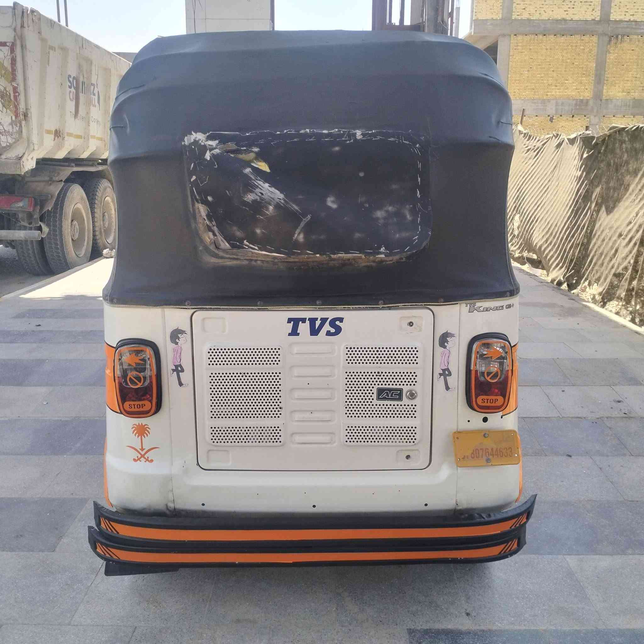 السلام عليكم الناصريه تكتك للبيع موديل 22 بيها ضربه باللغودات محرك ما مفتوح السعر10***********53790
