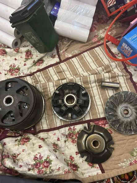 كلجات سكنس عام امامي خلفي رياضي كلش قويات الصينيه مال كلج خلفي نحاس اصلي وبيه سبرنكه 1500 ار بي ام كلجات كاملات هنه وخرزهن وفيبراتهن للبيع شرط عله الشغل السعر 150 الف مكاني بغداد حي الجامعه وتساب ***********
