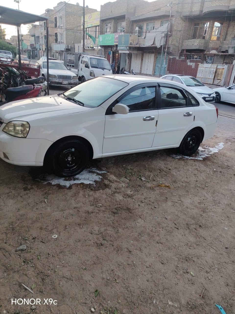 السلام عليكم سياره مكفوله منظومه تبريد جديده منظومه غاز جديده *********** موديل ٢٠١٢
