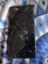 شاشته مكسوره • للبيع • جهاز