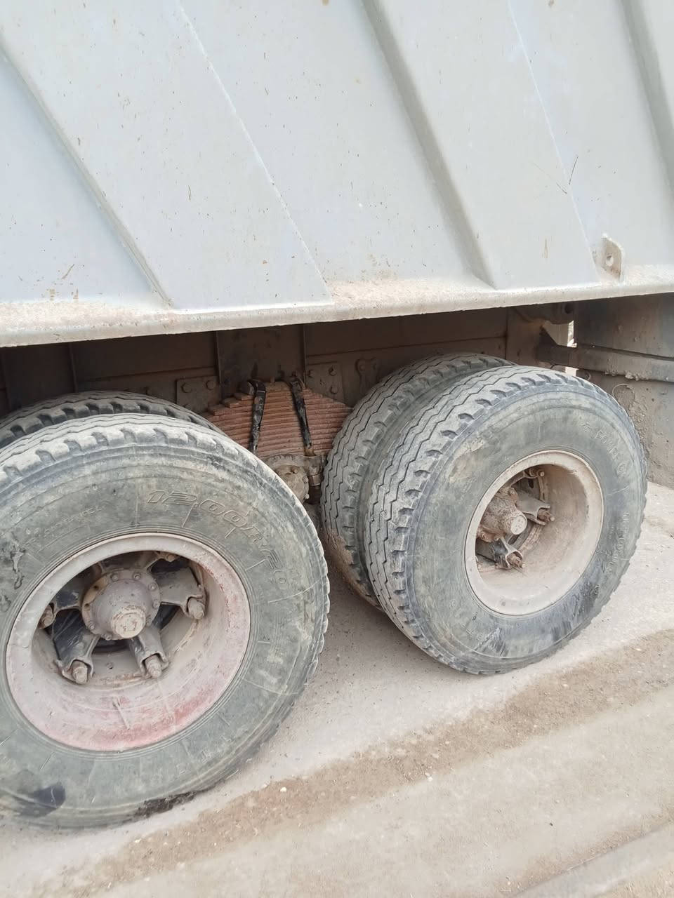 السلام عليكم سكانيا 112 محرك 113 تبخير. كير5/5لا يكر ولا يفلت مجموعه فراشه نضيفه بدي مايلر جديد تايرات جديده حداديه جديده قماره بدون صبغ .السعر 110وبيها مجال اتصال  ***********
