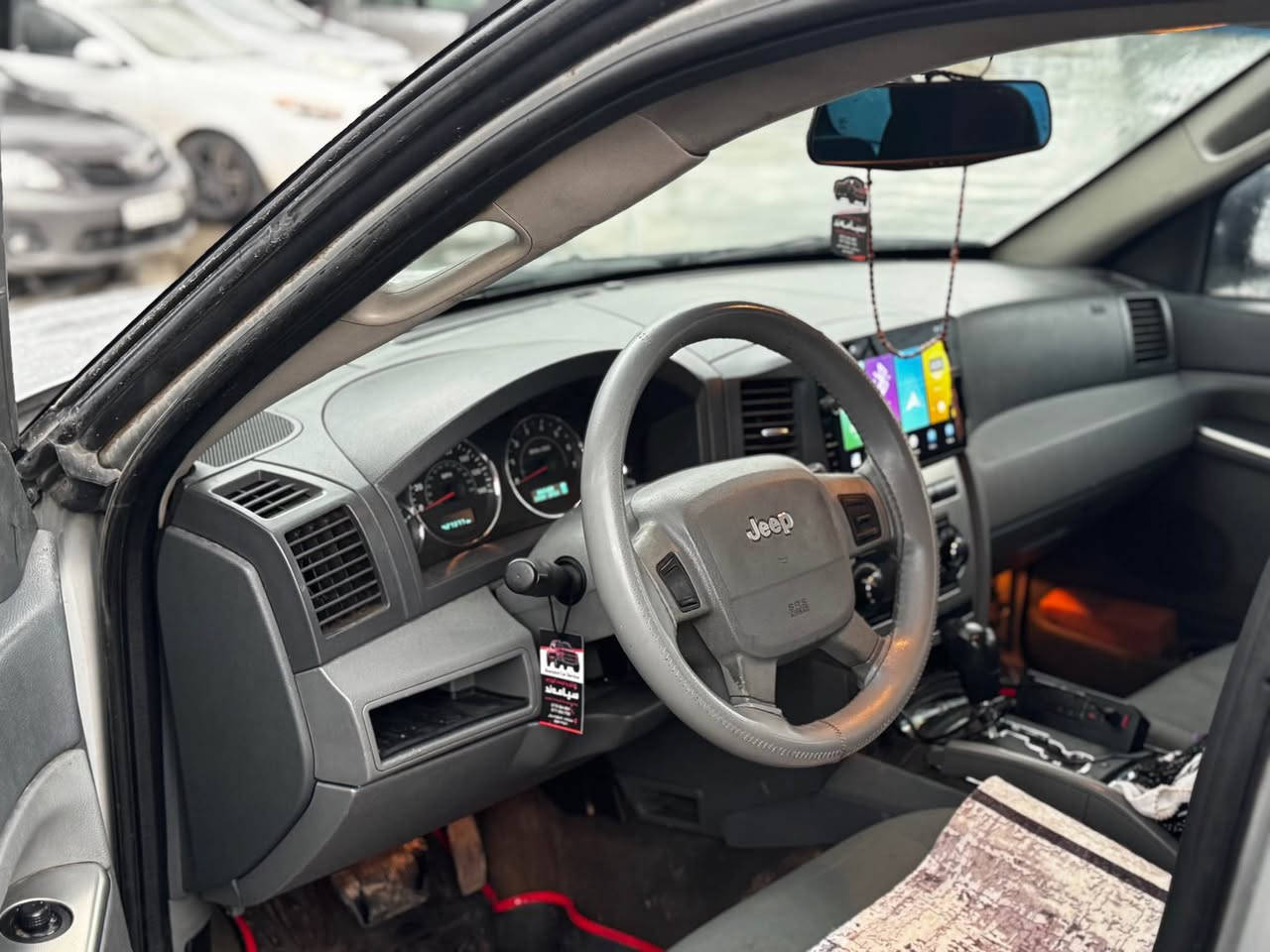 جێب لاریدۆ 2007
گێڕو مەکینەو تەبریت بەشەرت
یەک پەڵەی بۆیاخە بێ ناوگرتن
مەکینەی 6 بستۆن گێڕ ئۆتۆماتیک
88$
*********** السليمانية, العراق
