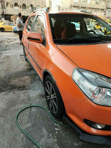 السلام عليكم جيلي أم كي كروز 2013سياره جديده صدر جديد وكهربيات كلها شغاله البنيد وقبق جنطه صبغ أثر جراد 
سعرها 48مجال بسيط مكانها بغداد رقم الهاتف *********** بغداد
